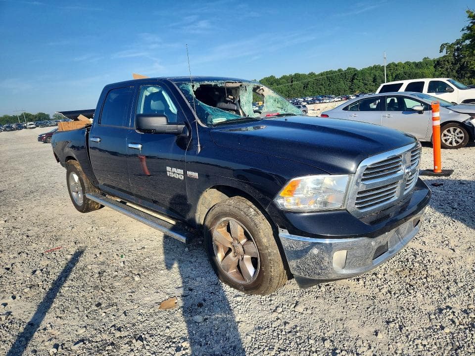 2017 RAM 1500 SLT 4