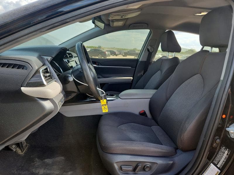2018 TOYOTA CAMRY LE 7