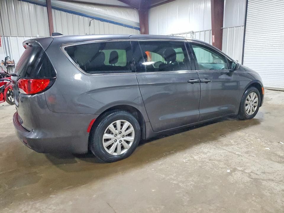 2018 CHRYSLER PACIFICA L 3