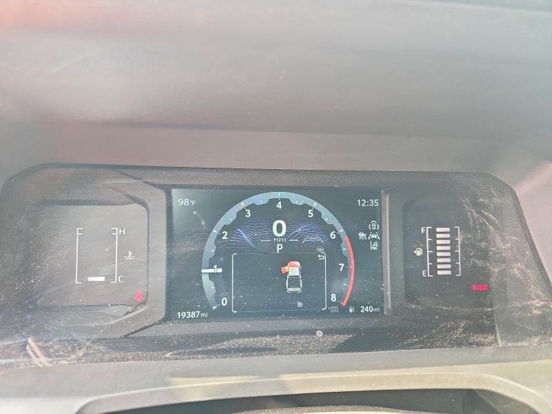 2025 TOYOTA TACOMA SR5 9