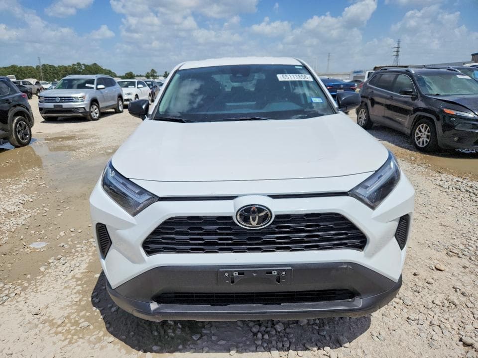 2024 TOYOTA RAV4 LE 5