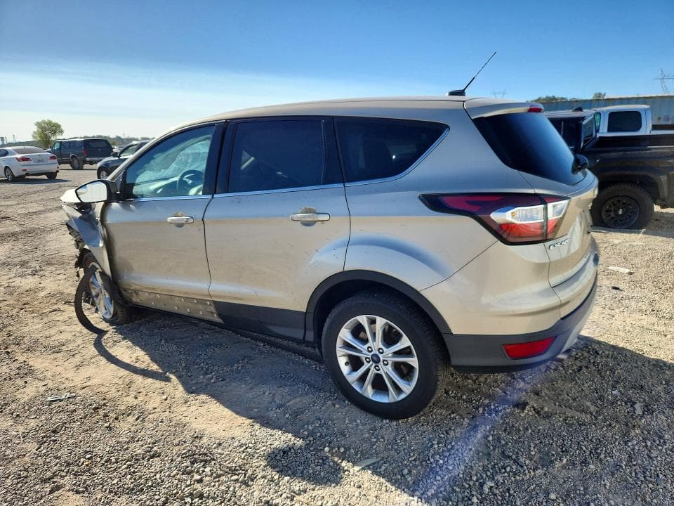 2017 FORD ESCAPE SE 2