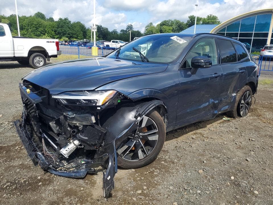 2026 VOLVO XC60 PLUS - 1