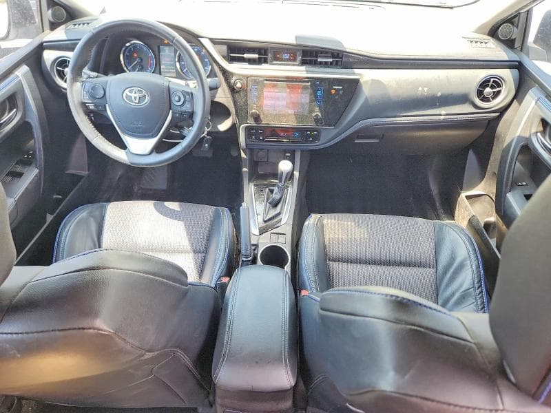 2017 TOYOTA COROLLA SE 8