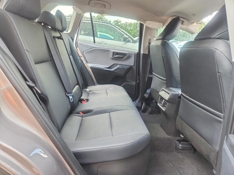 2026 TOYOTA RAV4 XLE PREMIUM 11