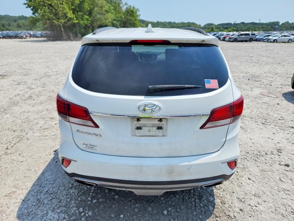2017 HYUNDAI SANTA FE SE 6