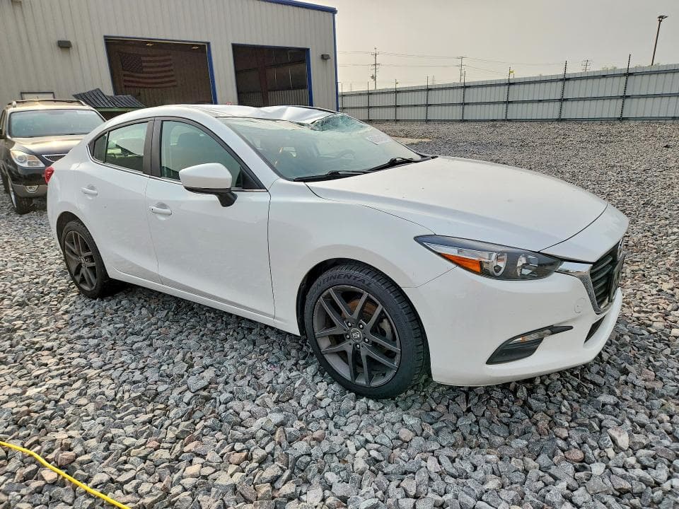2017 MAZDA 3 TOURING 4