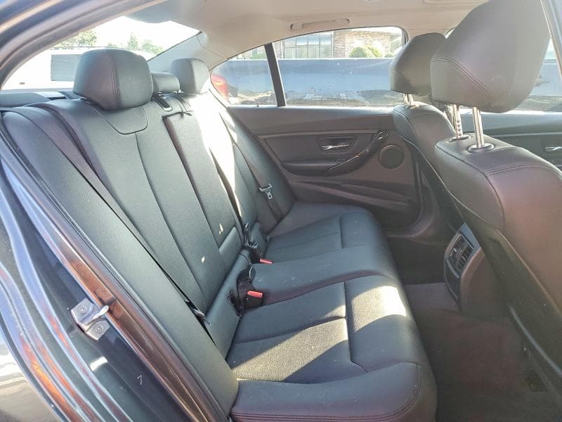 2017 BMW 320 XI 10