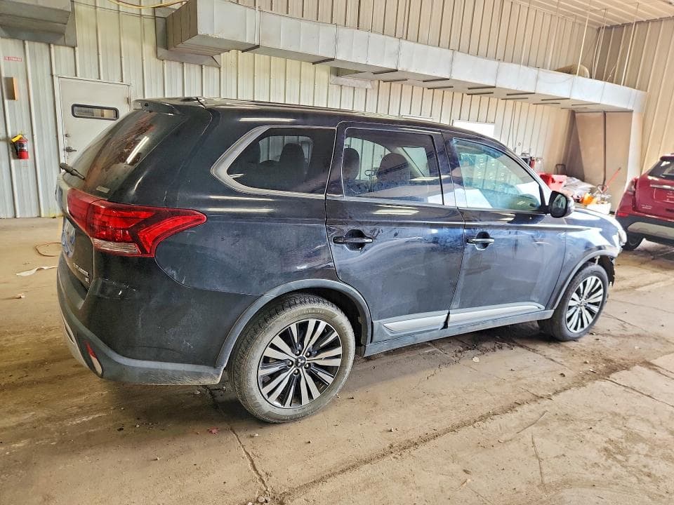 2019 MITSUBISHI OUTLANDER SE 3