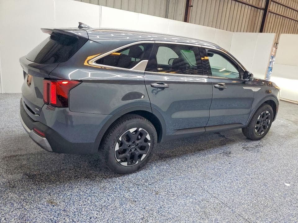 2024 KIA SORENTO S 3