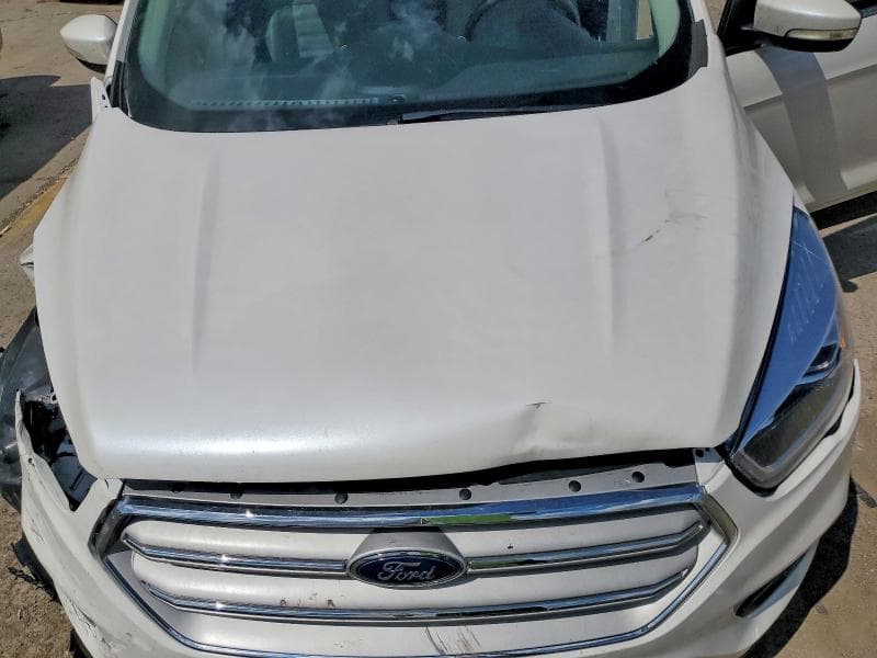 2019 FORD ESCAPE TITANIUM 12