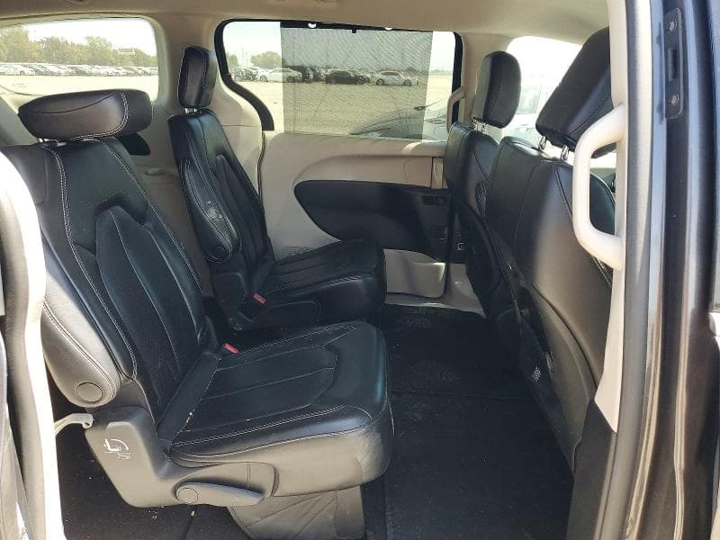 2023 CHRYSLER PACIFICA TOURING L 11