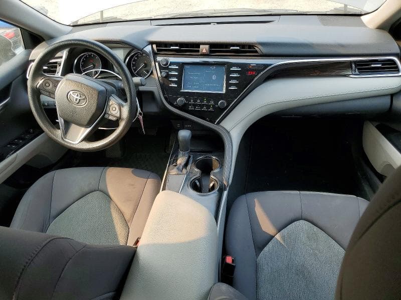 2018 TOYOTA CAMRY LE 8
