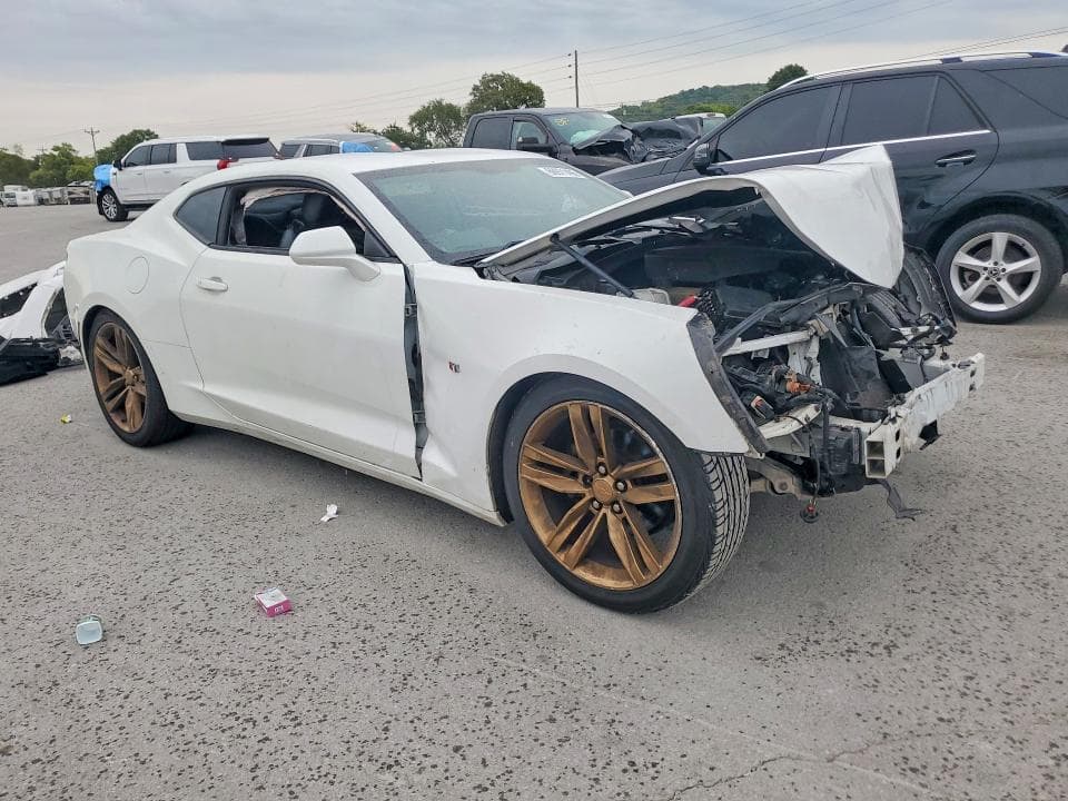 2018 CHEVROLET CAMARO LT 4
