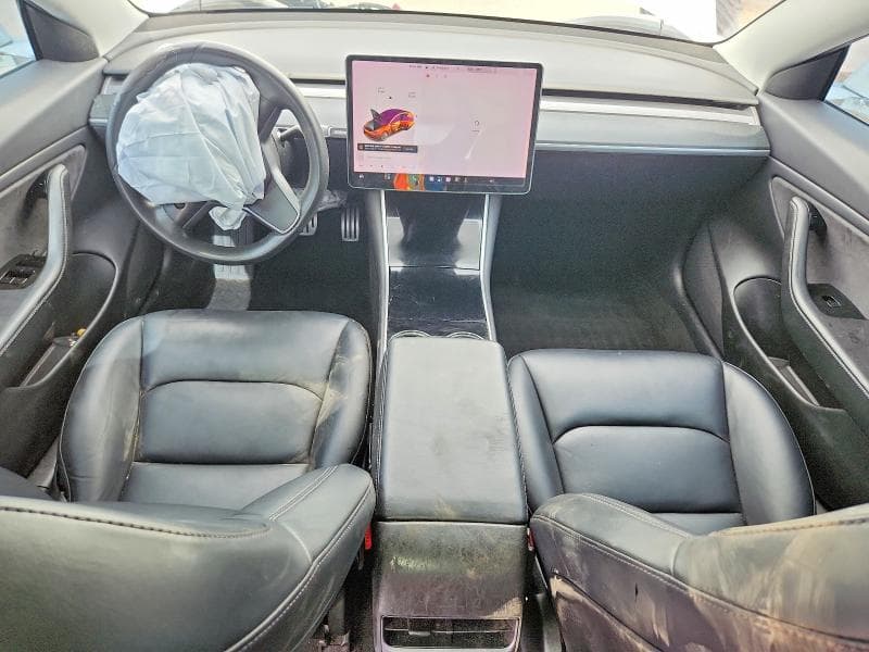 2019 TESLA MODEL 3 8