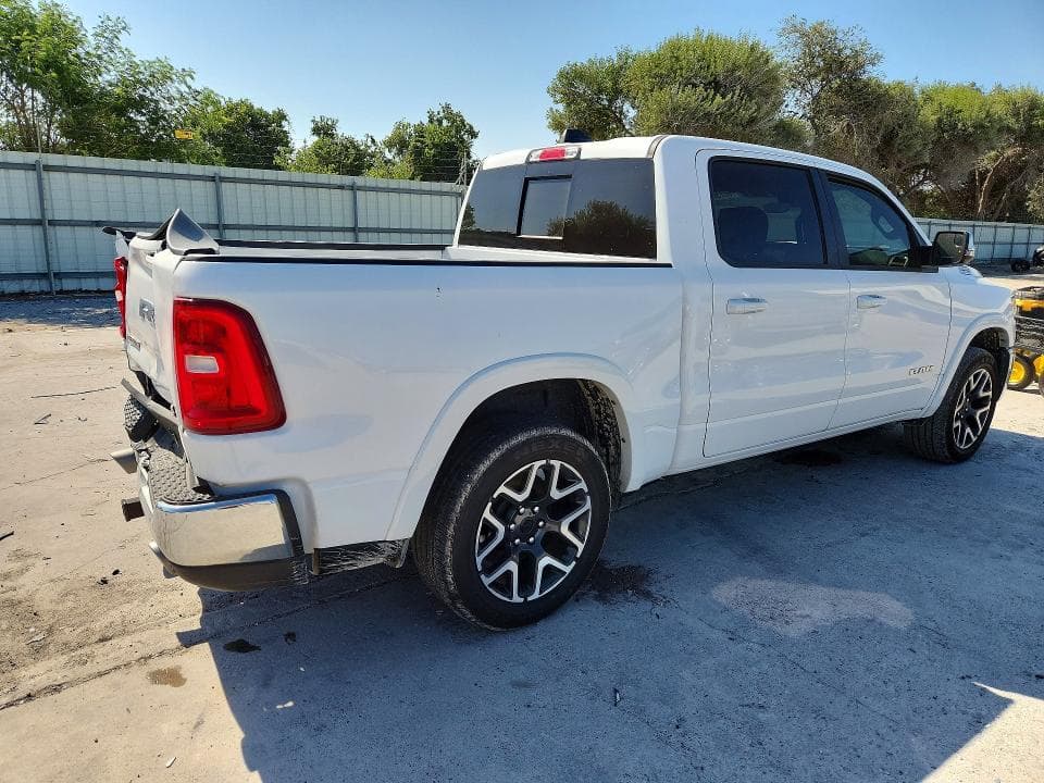 2025 RAM 1500 LARAMIE 3