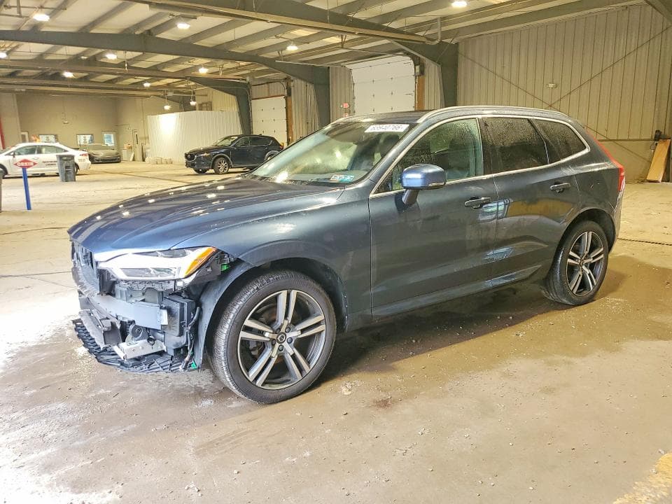 2021 VOLVO XC60 T5 MOMENTUM - 1