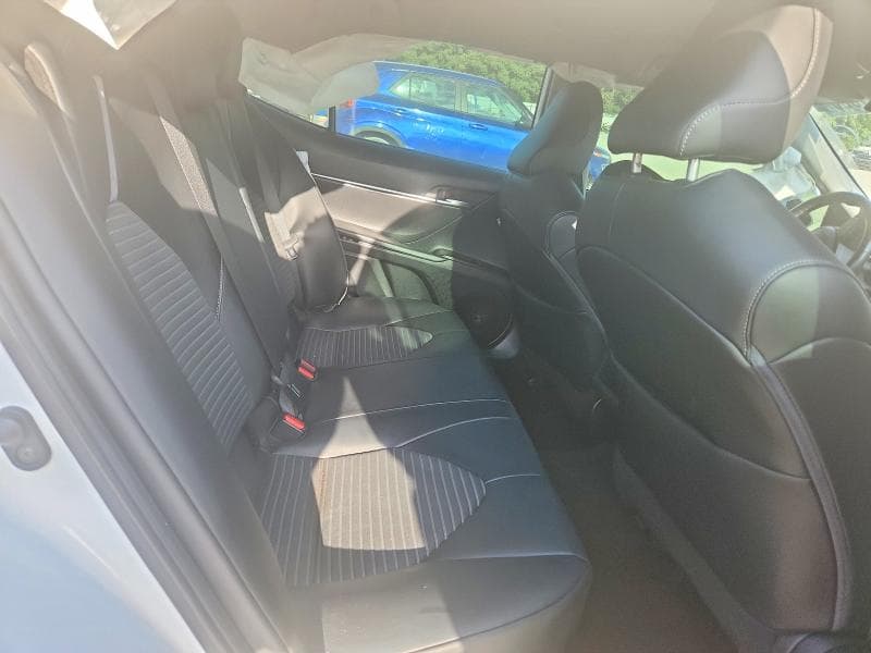 2022 TOYOTA CAMRY SE 10