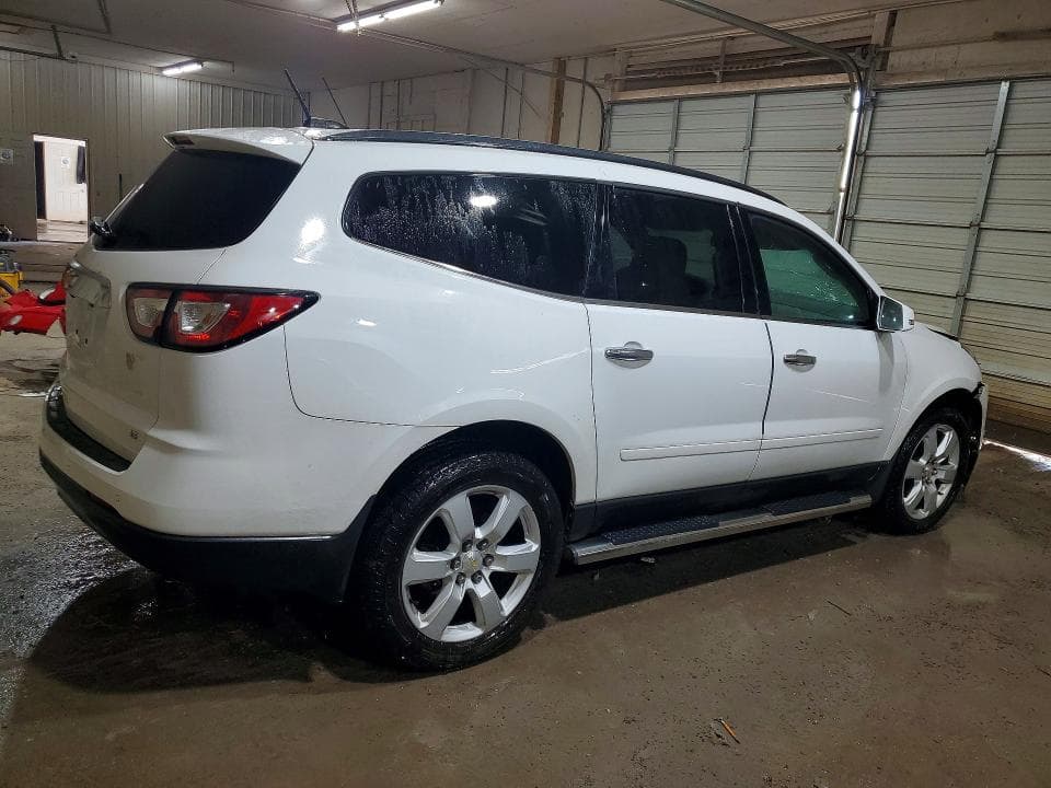2017 CHEVROLET TRAVERSE LT 3