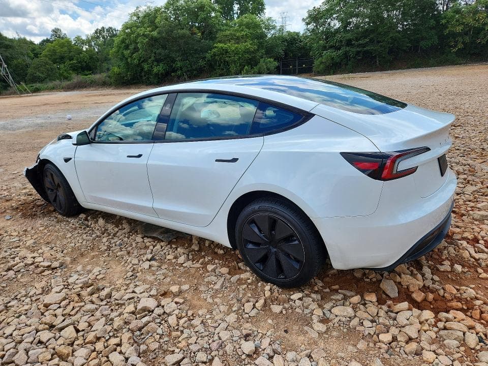 2025 TESLA MODEL 3 2