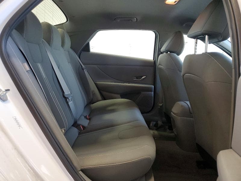 2024 HYUNDAI ELANTRA SEL 10