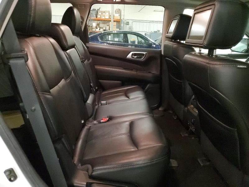2017 NISSAN PATHFINDER PLATINUM 11