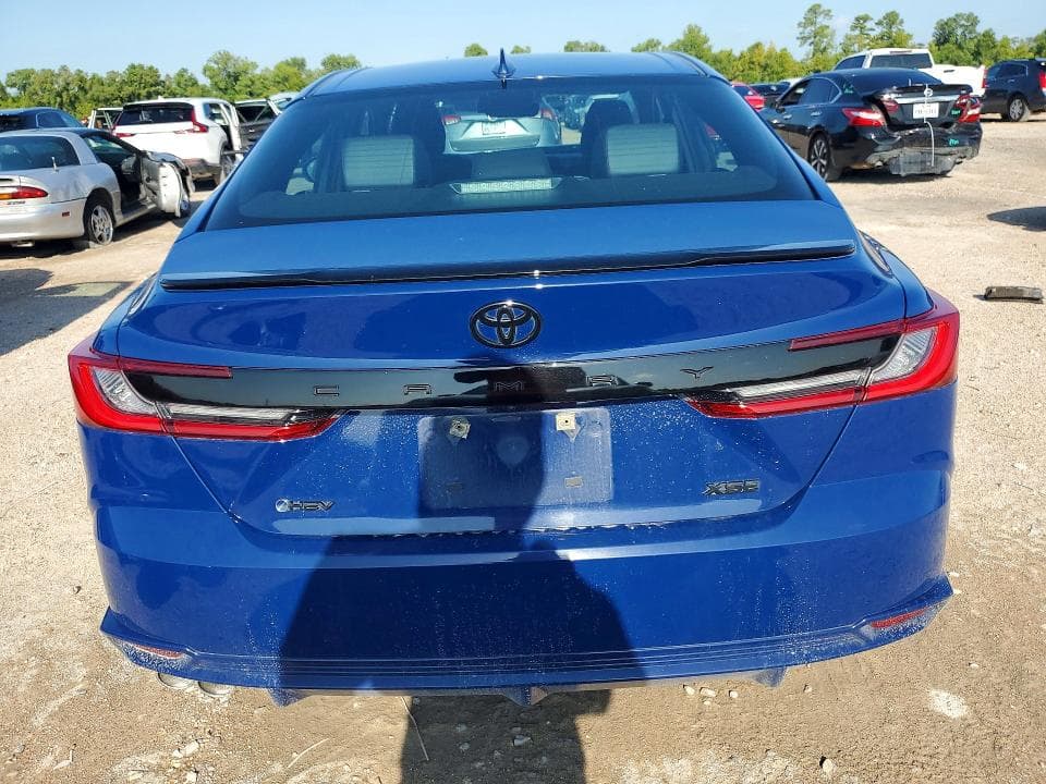 2025 TOYOTA CAMRY XSE 6