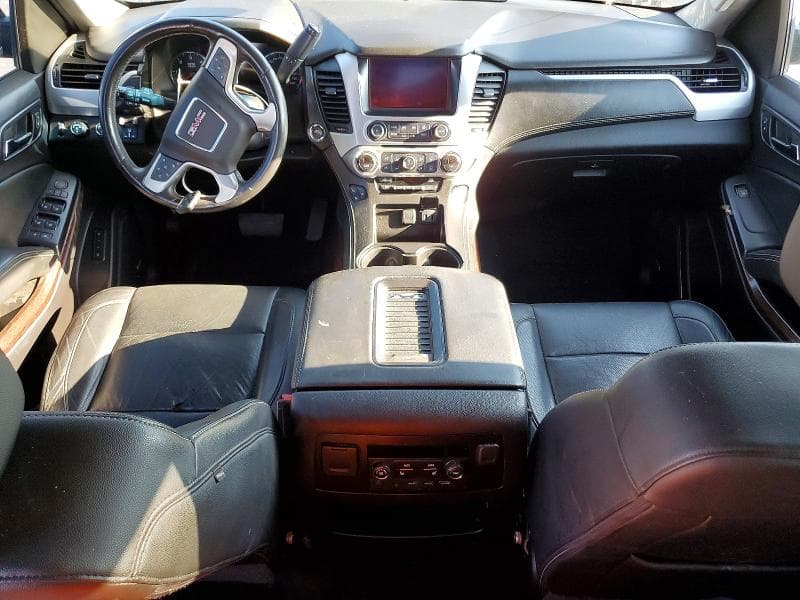 2017 GMC YUKON SLT 8