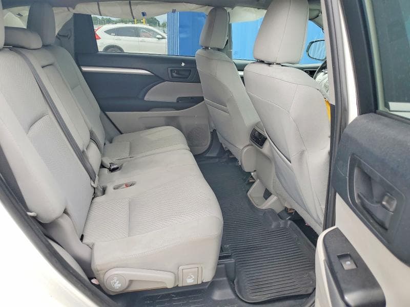 2019 TOYOTA HIGHLANDER LE 11