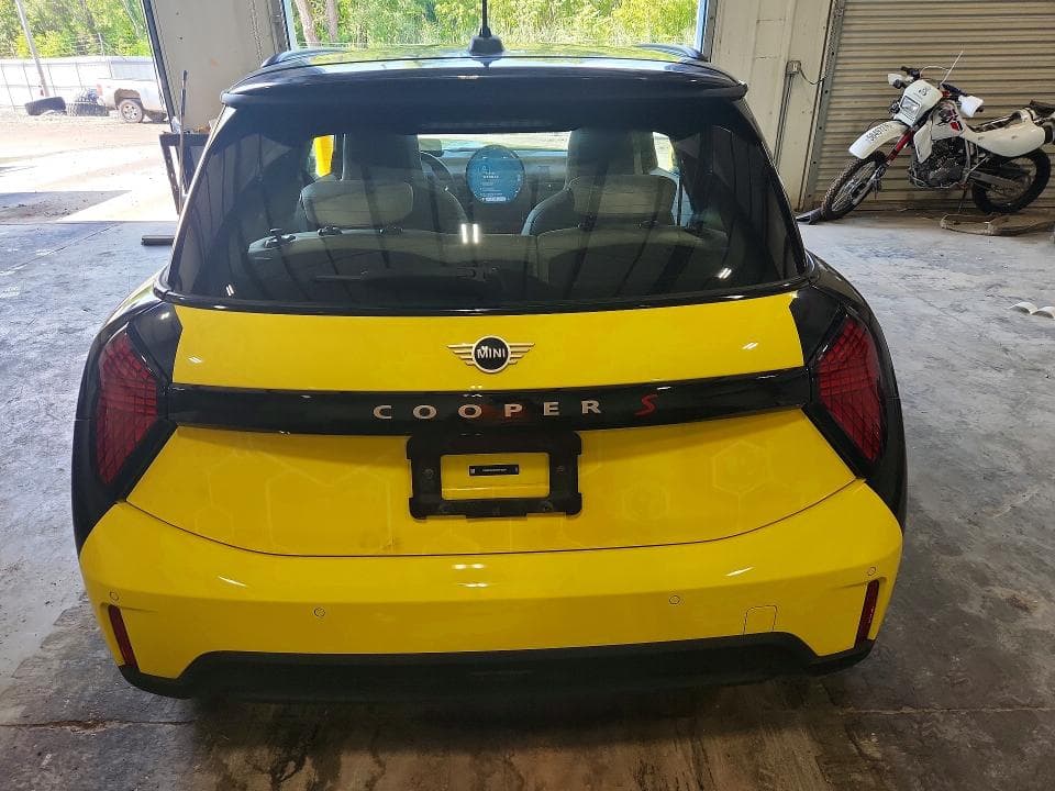 2025 MINI COOPER S 6