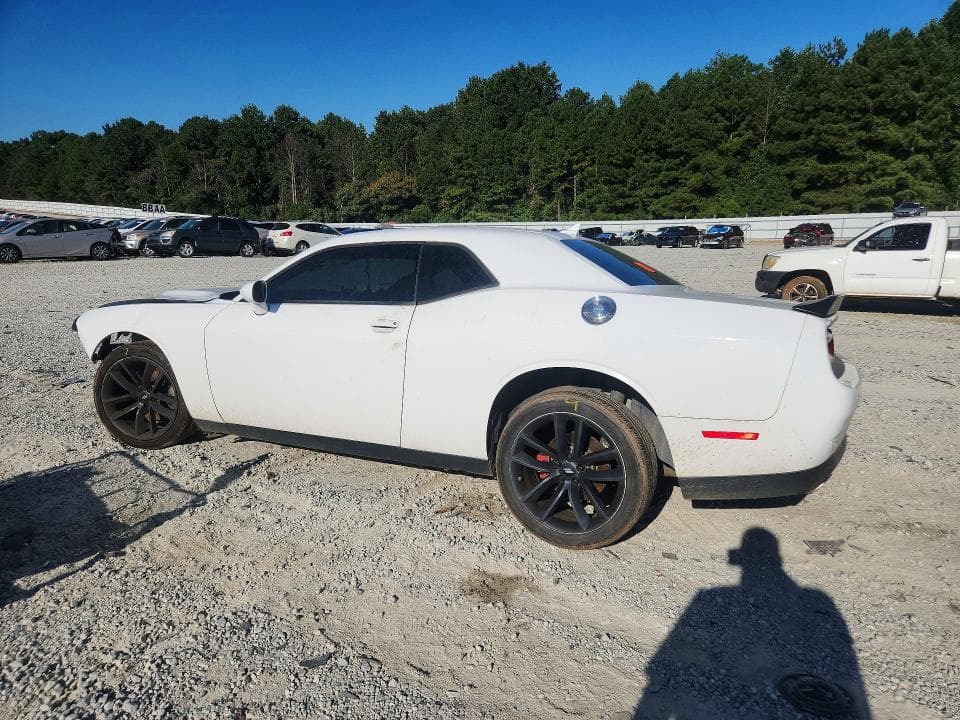2017 DODGE CHALLENGER SXT 2