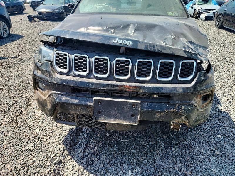 2024 JEEP COMPASS LATITUDE 12