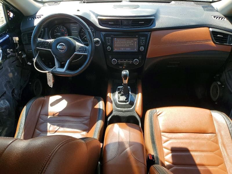 2017 NISSAN ROGUE SL 8