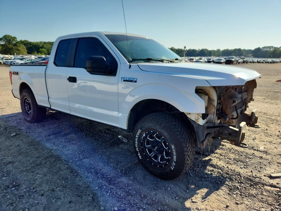 2017 FORD F150 SUPER CAB 4