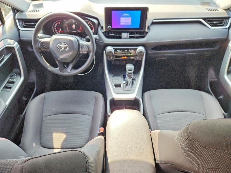 2025 TOYOTA RAV4 LE 8