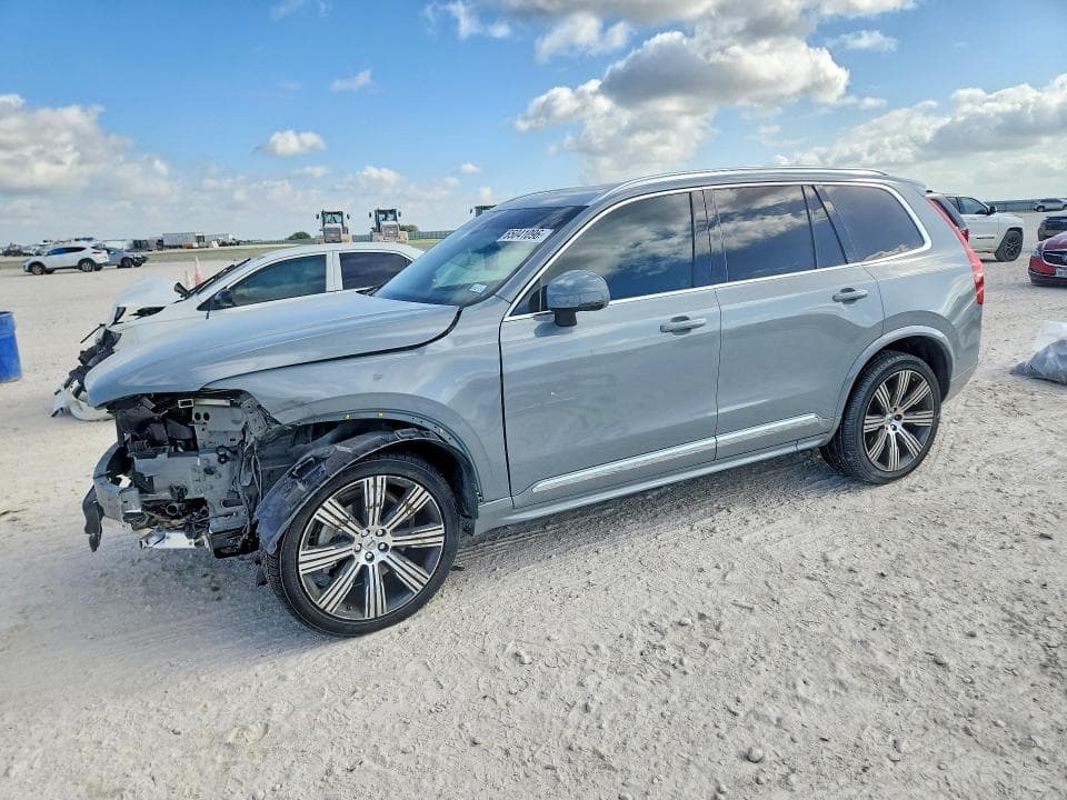 2024 VOLVO XC90 PLUS