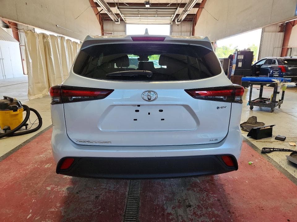 2025 TOYOTA HIGHLANDER HYBRID XLE 6