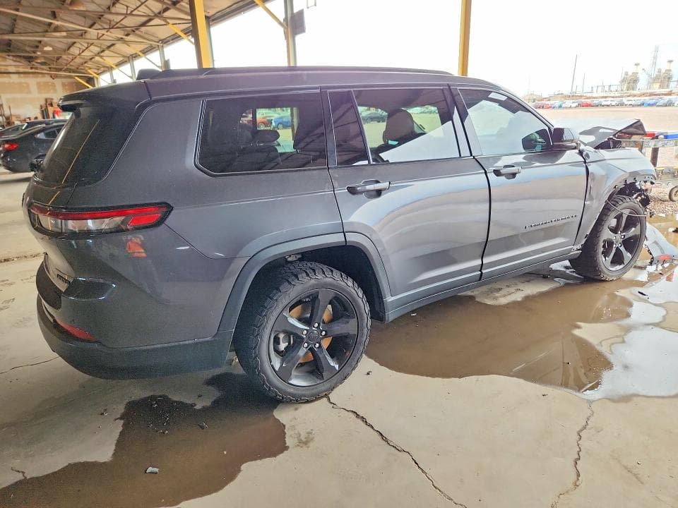 2023 JEEP GRAND CHEROKEE L LIMITED 3
