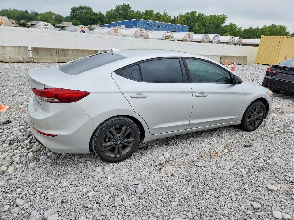 2018 HYUNDAI ELANTRA SEL 3