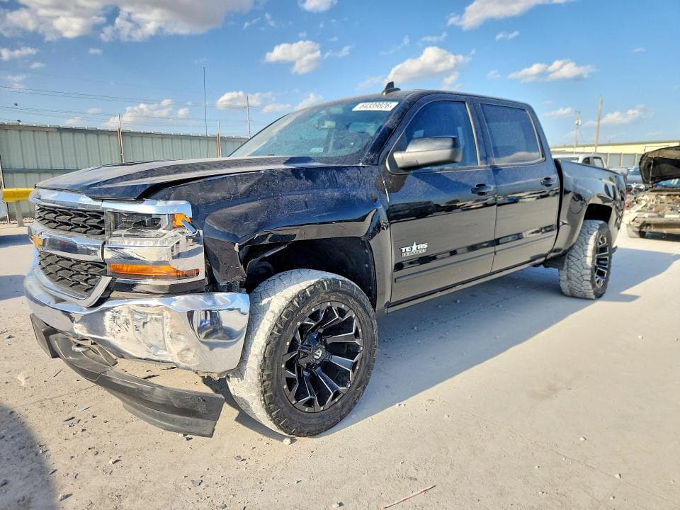 2018 CHEVROLET SILVERADO C1500 LT - 1