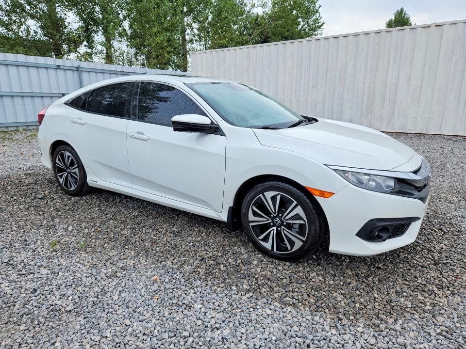 2017 HONDA CIVIC EX 4