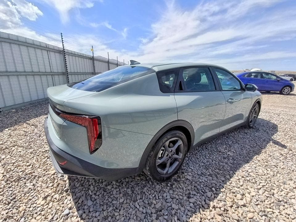 2026 KIA K4 LXS 3