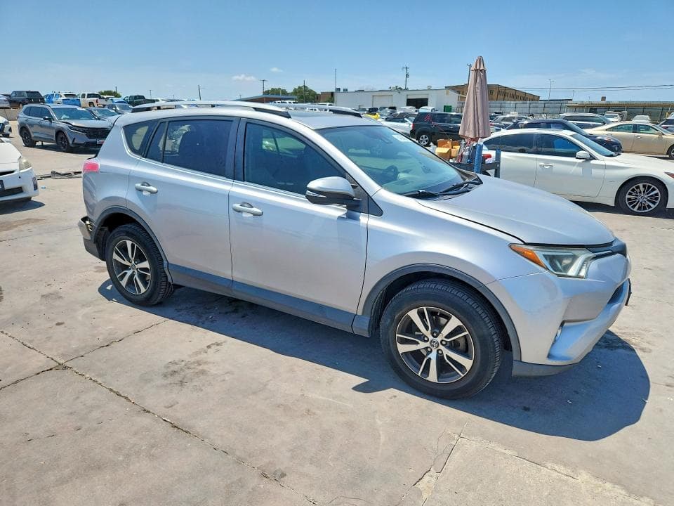 2018 TOYOTA RAV4 XLE 4
