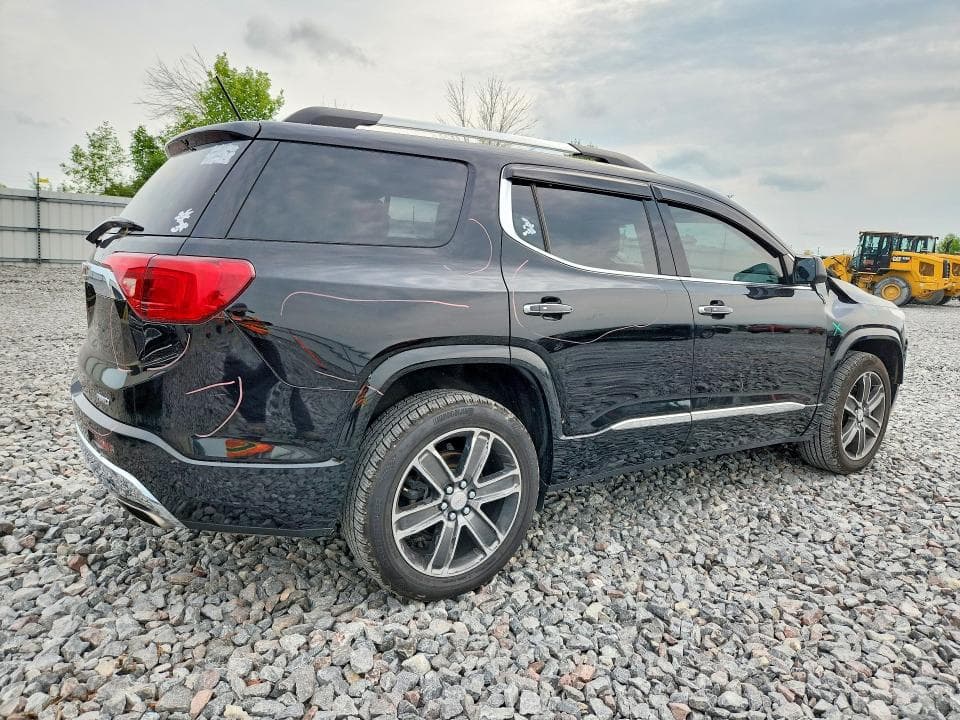 2018 GMC ACADIA DENALI 3