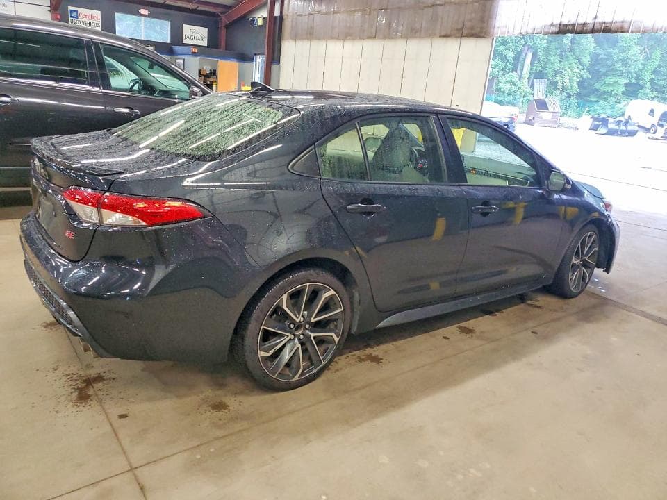 2022 TOYOTA COROLLA SE 3