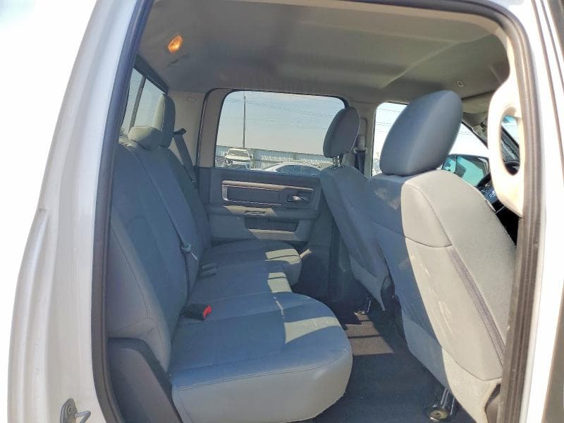 2017 RAM 1500 SLT 10