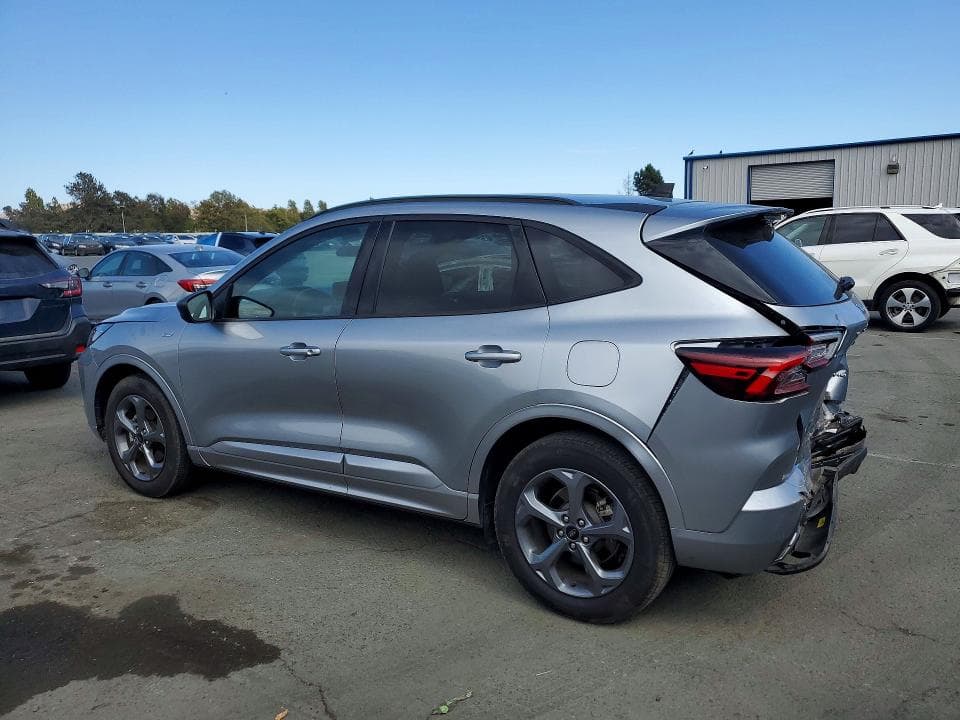 2024 FORD ESCAPE ST LINE 2