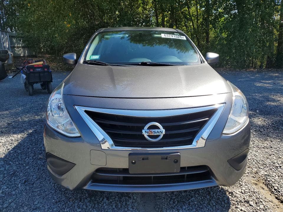 2017 NISSAN VERSA 1.6 SV 5