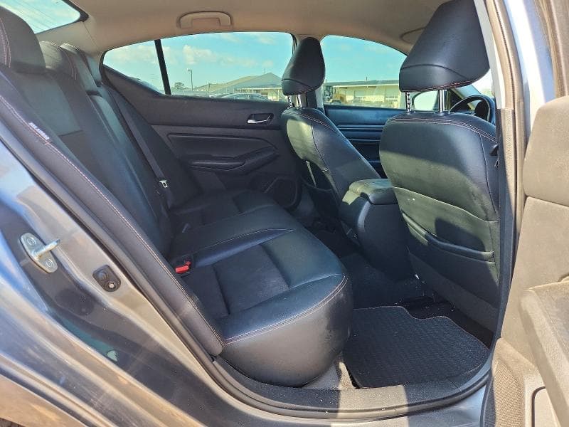 2019 NISSAN ALTIMA SR 10
