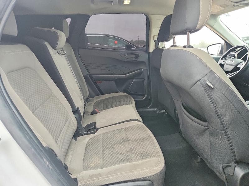 2022 FORD ESCAPE SE 11